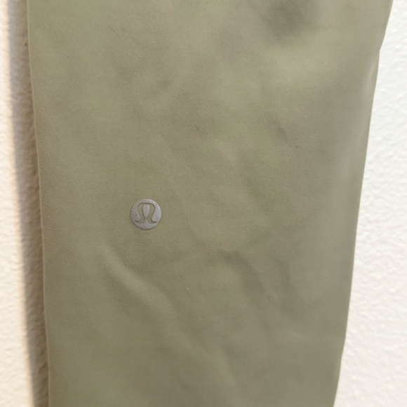 lululemon - Wunder Train High-Rise Light Green Crop Legging - Size 12 - Picture 8 of 12